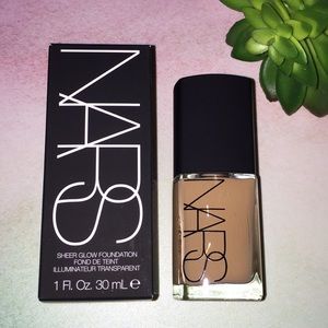 NARS • Sheer Glow Foundation ARUBA Medium 6 💖 NIB